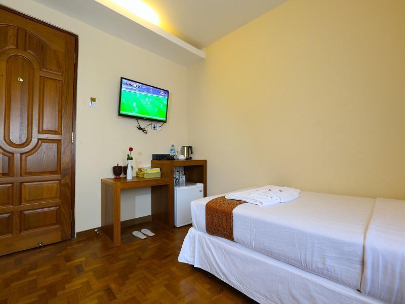 יאנגון Queen'S Park Hotel מראה חיצוני תמונה