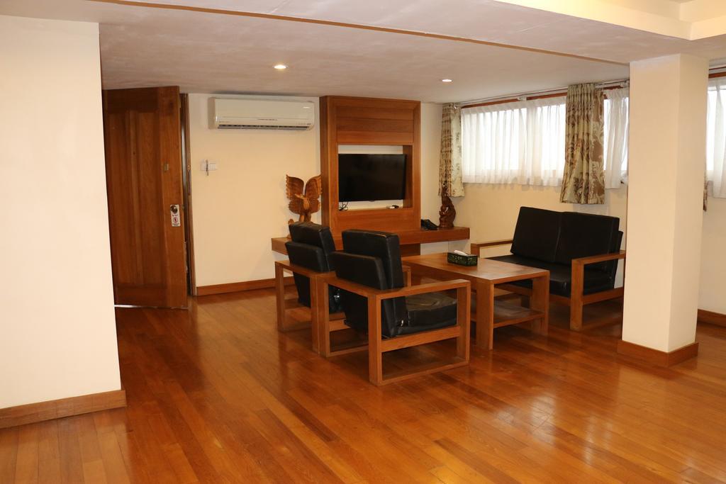 יאנגון Queen'S Park Hotel מראה חיצוני תמונה
