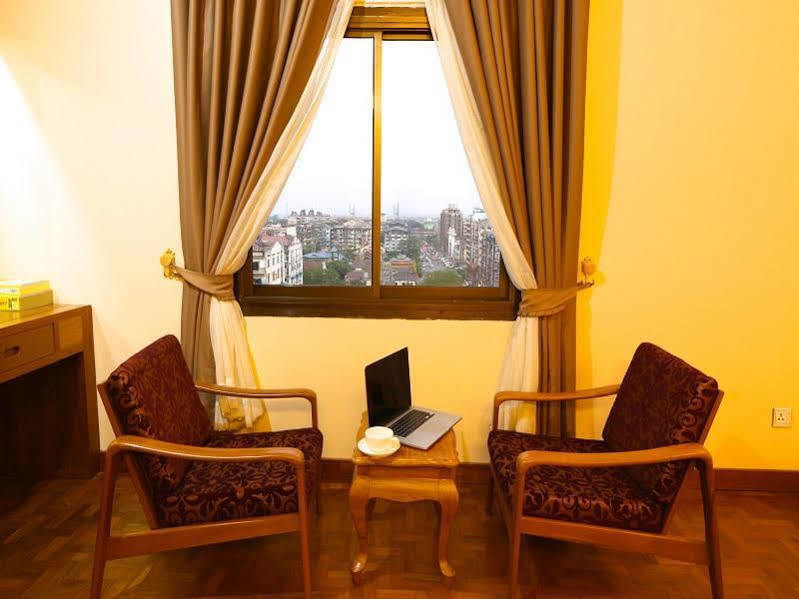 יאנגון Queen'S Park Hotel מראה חיצוני תמונה