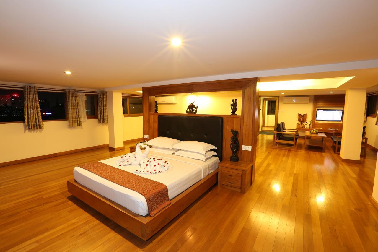 יאנגון Queen'S Park Hotel מראה חיצוני תמונה