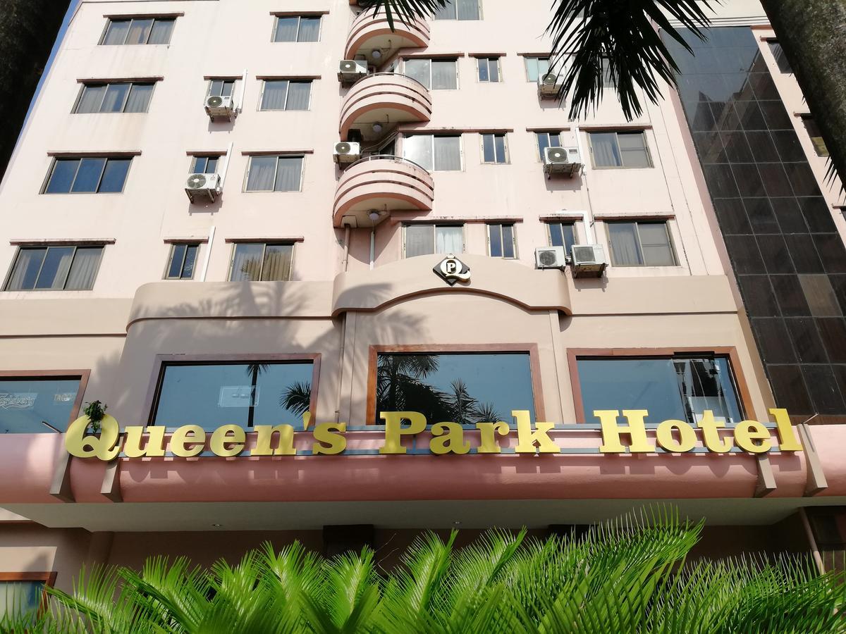 יאנגון Queen'S Park Hotel מראה חיצוני תמונה