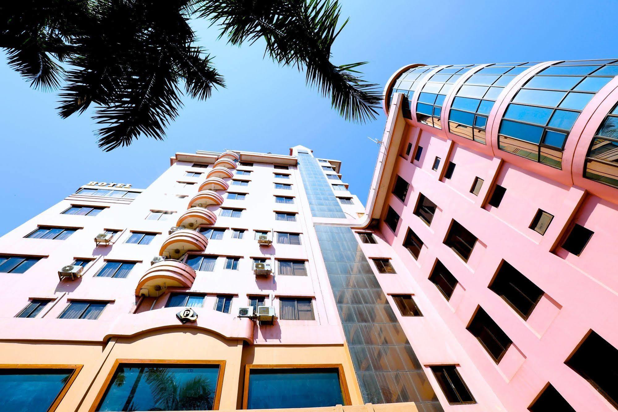 יאנגון Queen'S Park Hotel מראה חיצוני תמונה